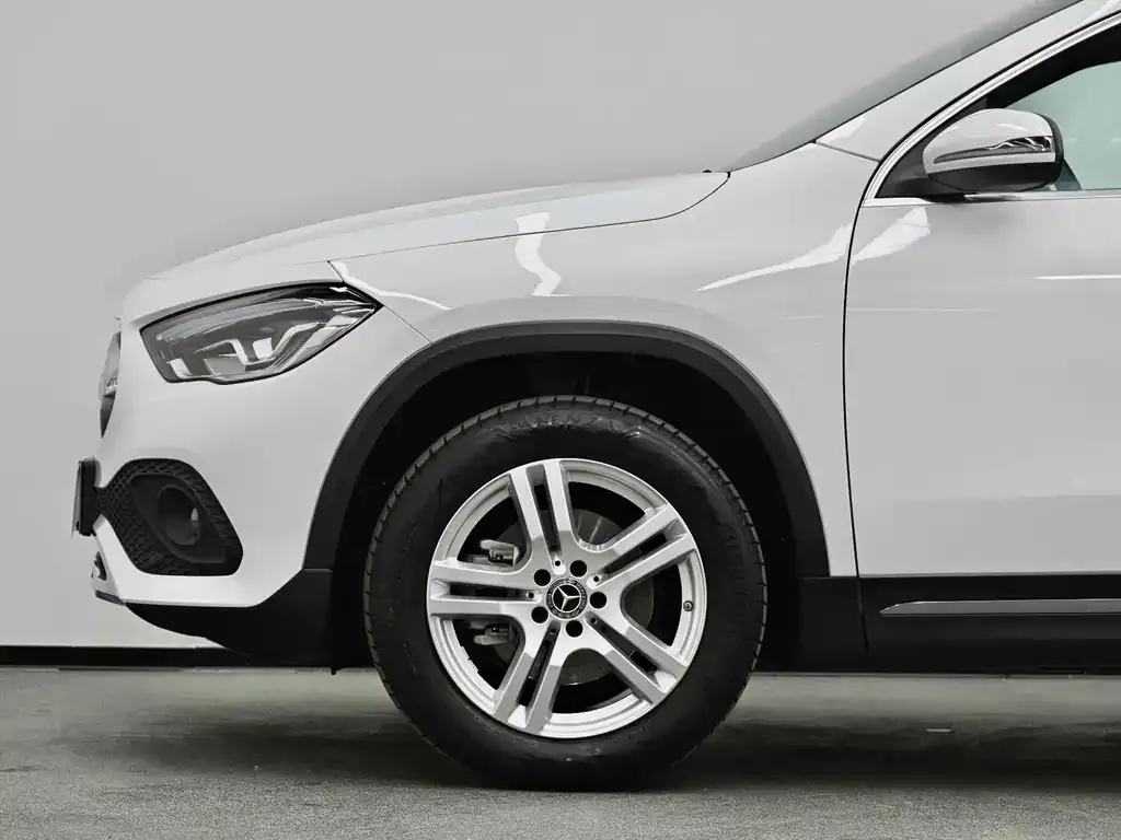 Mercedes-Benz GLA — фото 4