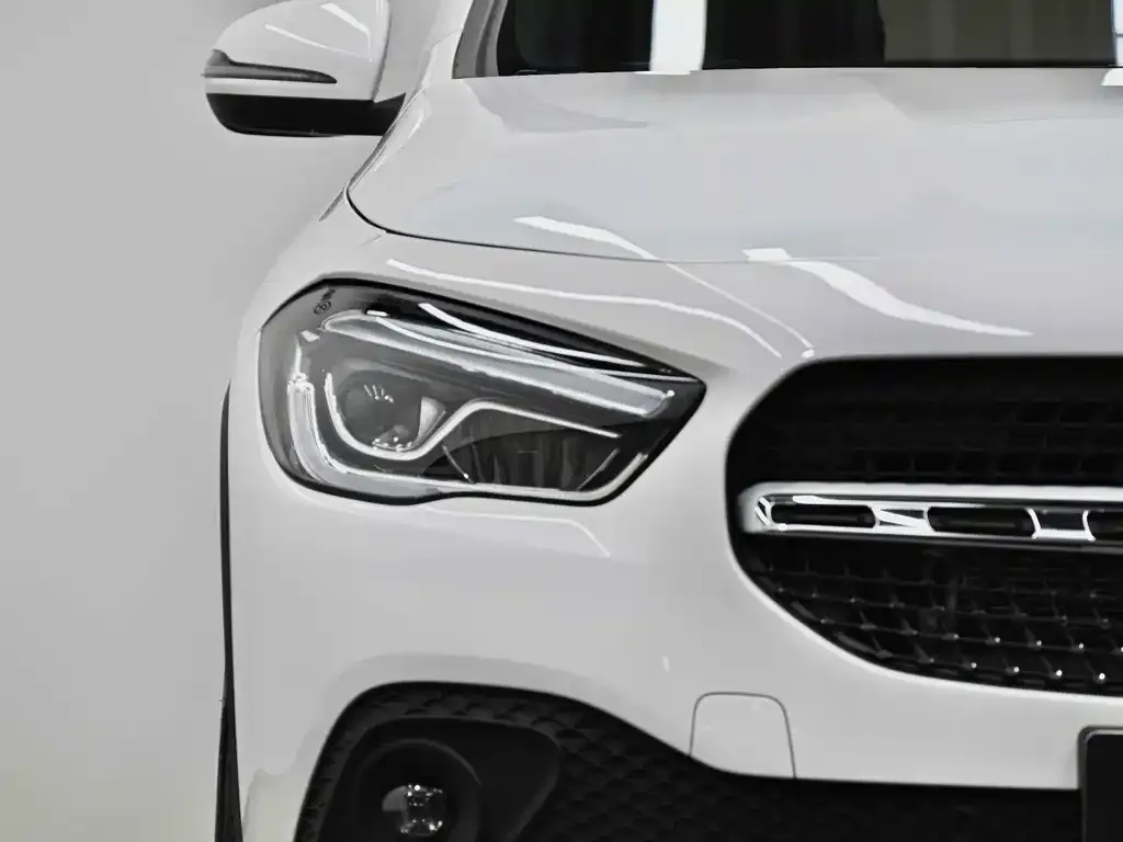 Mercedes-Benz GLA — фото 9