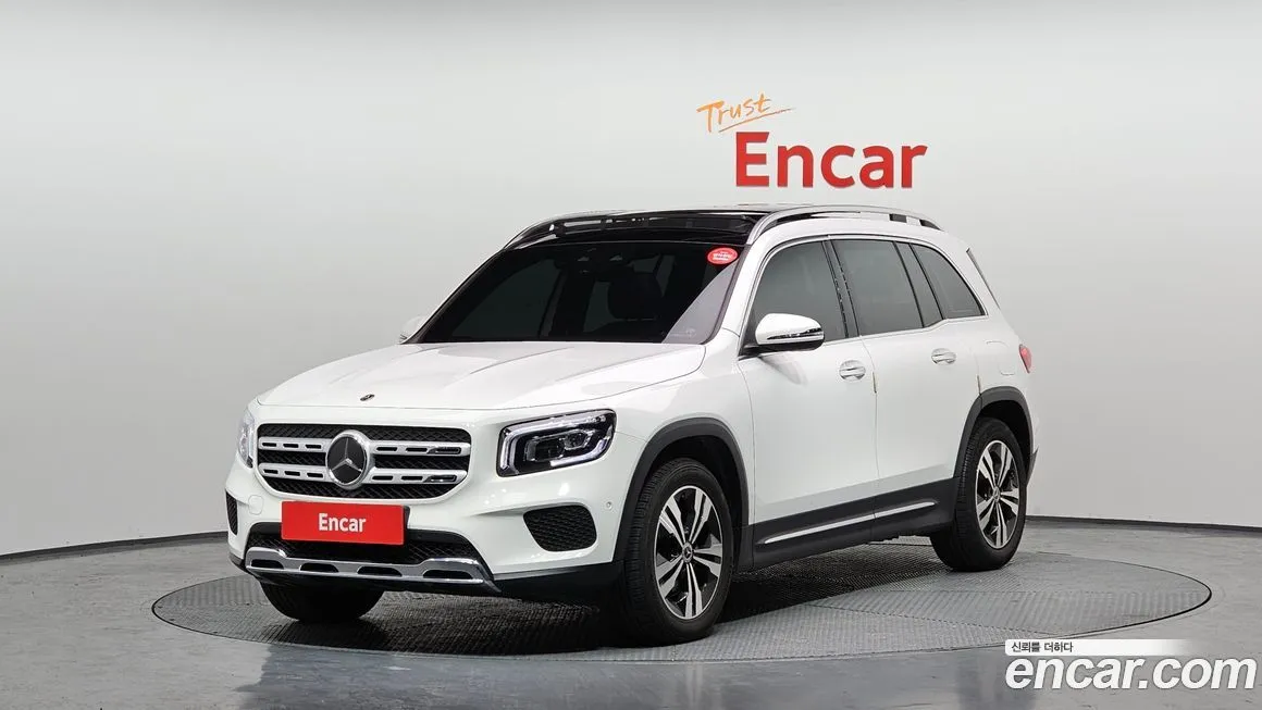 Mercedes-Benz GLB-Class — фото 1