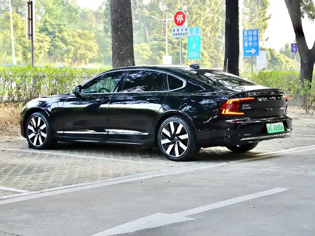 Volvo S90 PHEV — фото 7