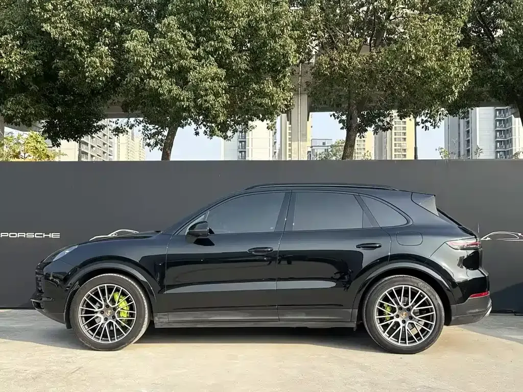 Porsche Cayenne Hybrid — фото 4