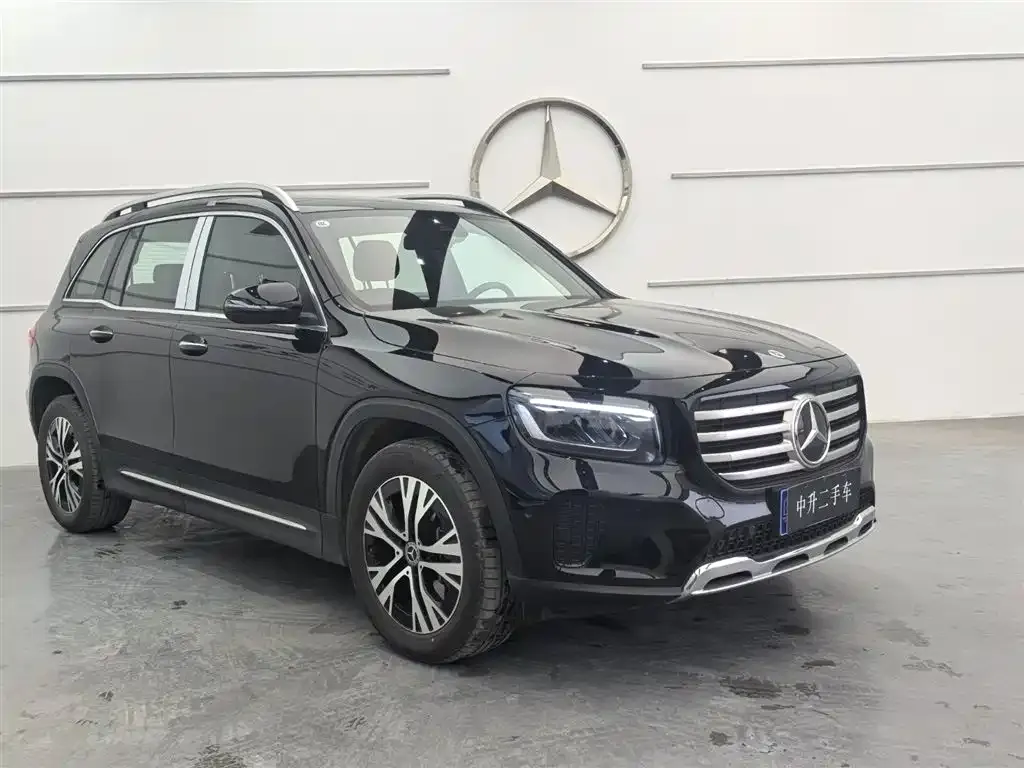 Mercedes-Benz GLB — фото 10