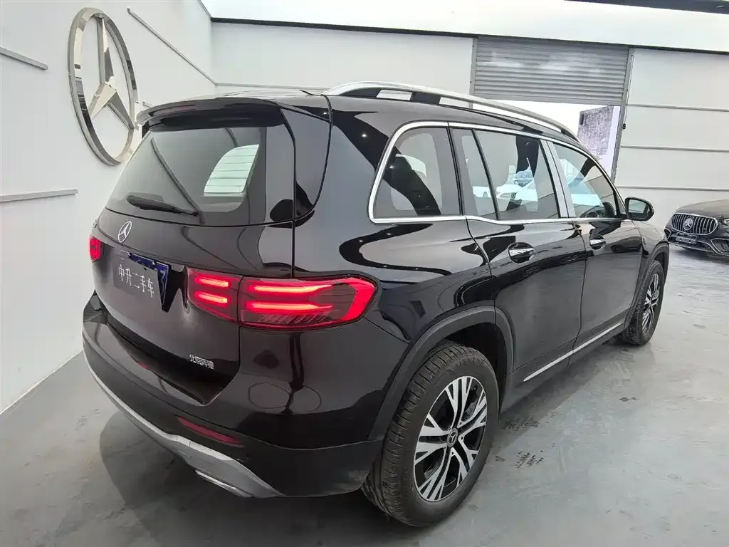 Mercedes-Benz GLB — фото 6