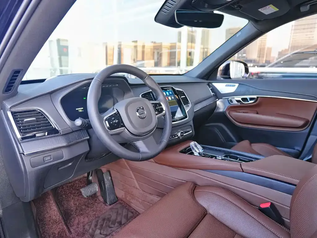 Volvo XC90 — фото 7
