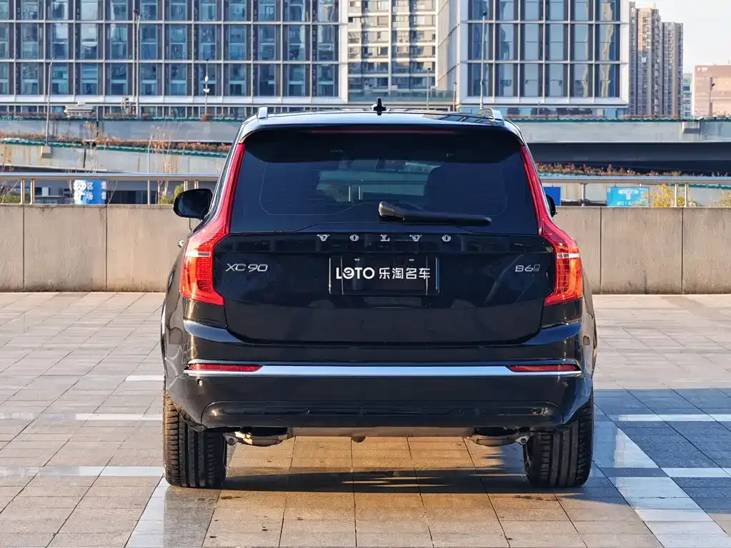 Volvo XC90 — фото 4