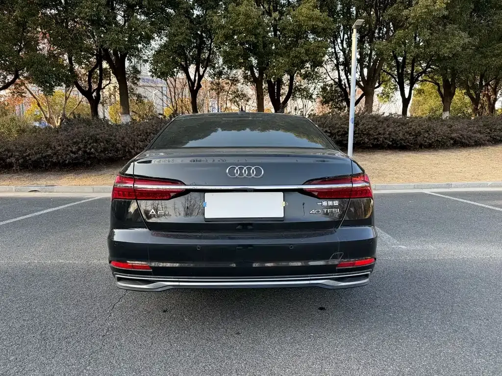 Audi A6L — фото 6