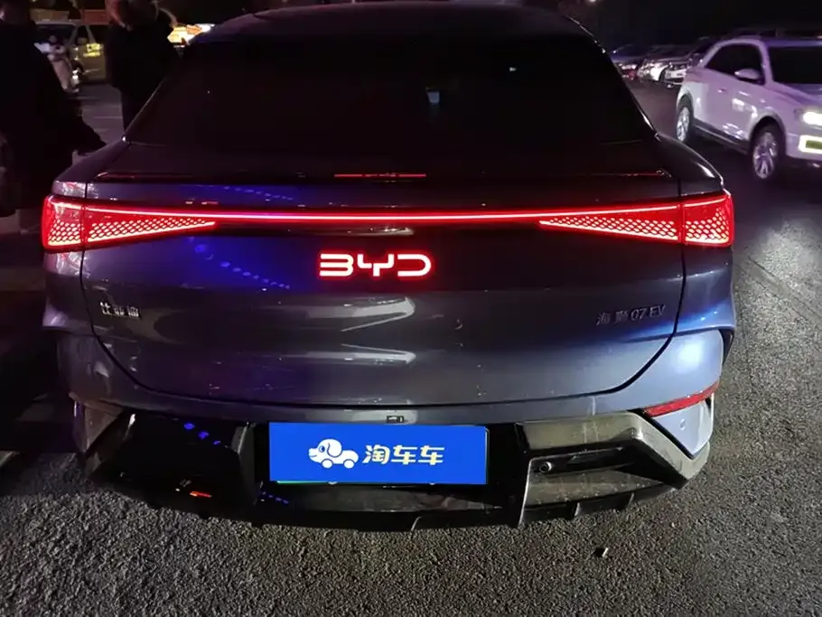 BYD Seal 07 EV — фото 8