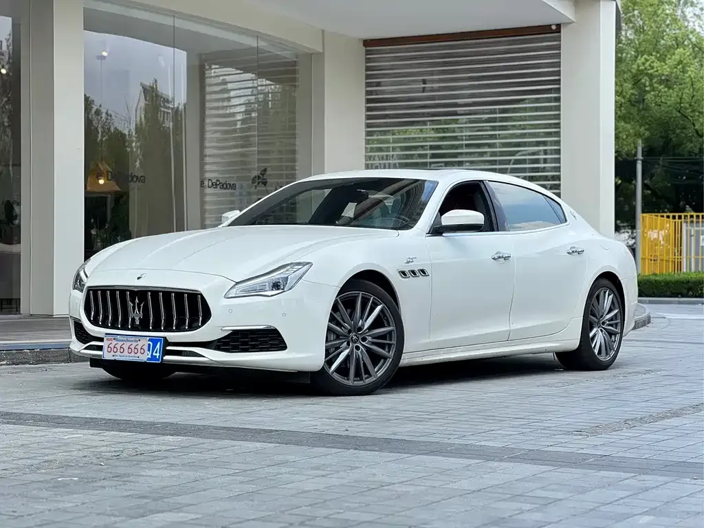 Maserati Quattroporte — фото 5