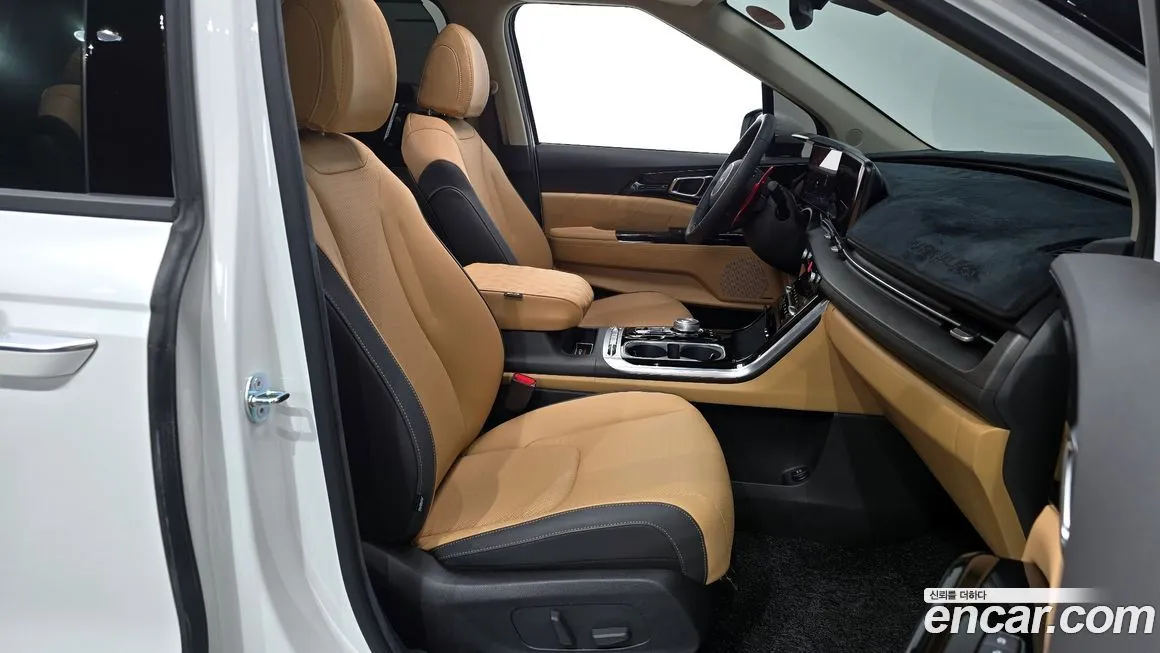 Kia Carnival — фото 10
