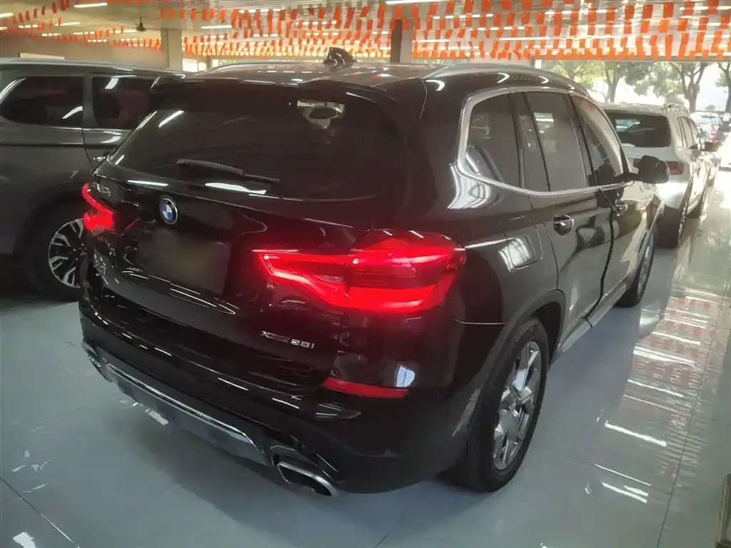 BMW X3 — фото 10