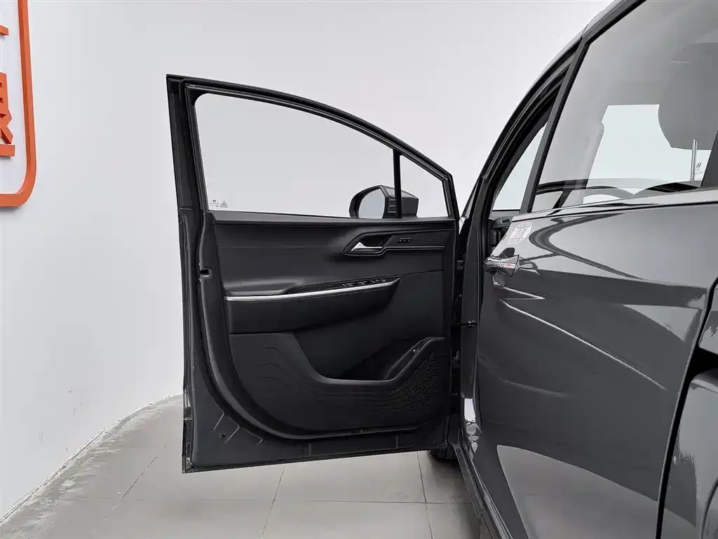 Hyundai Custo — фото 2