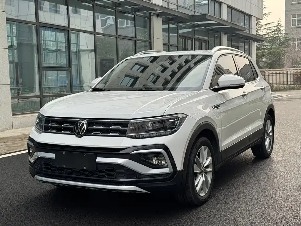 Volkswagen T-Cross — фото 1