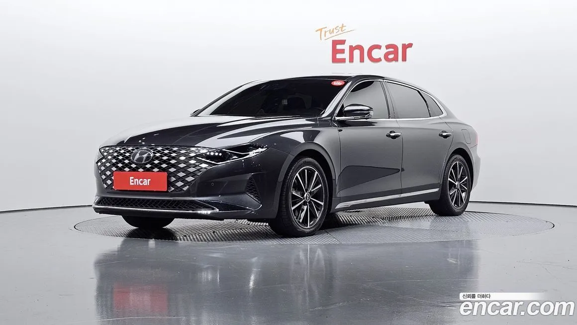 Hyundai Grandeur — фото 1