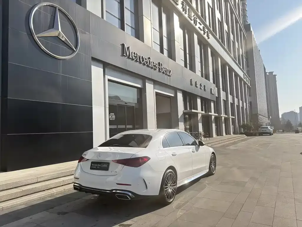 Mercedes-Benz C-Class — фото 10