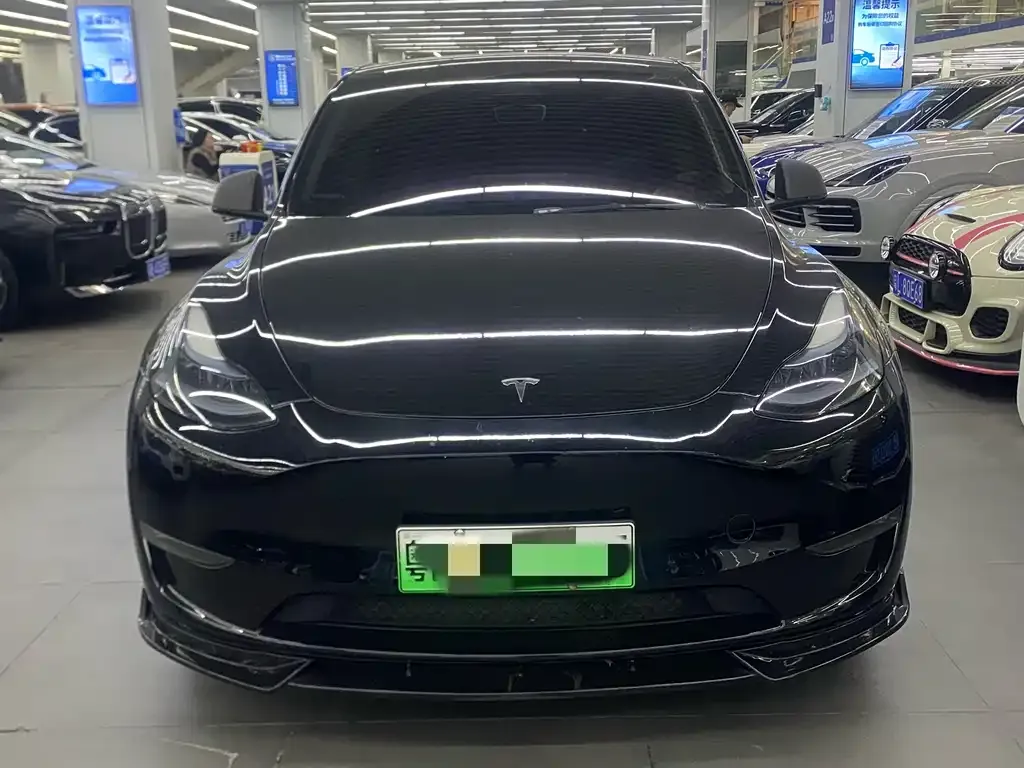 Tesla Model Y — фото 4