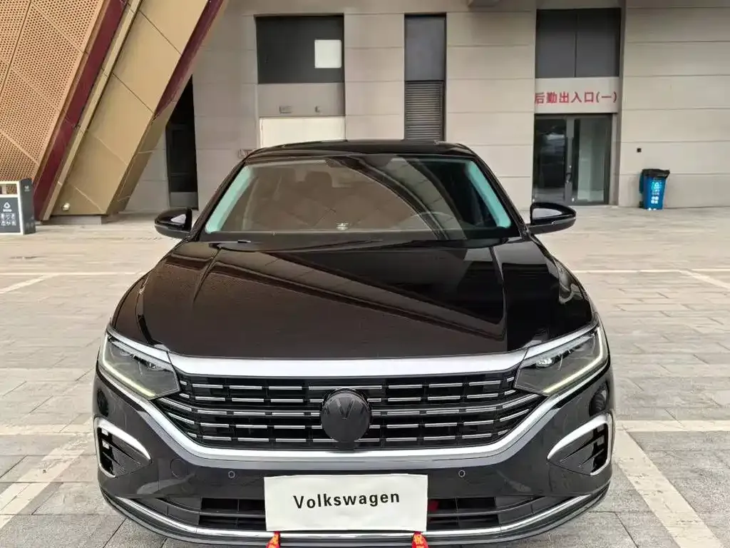 Volkswagen Passat — фото 2