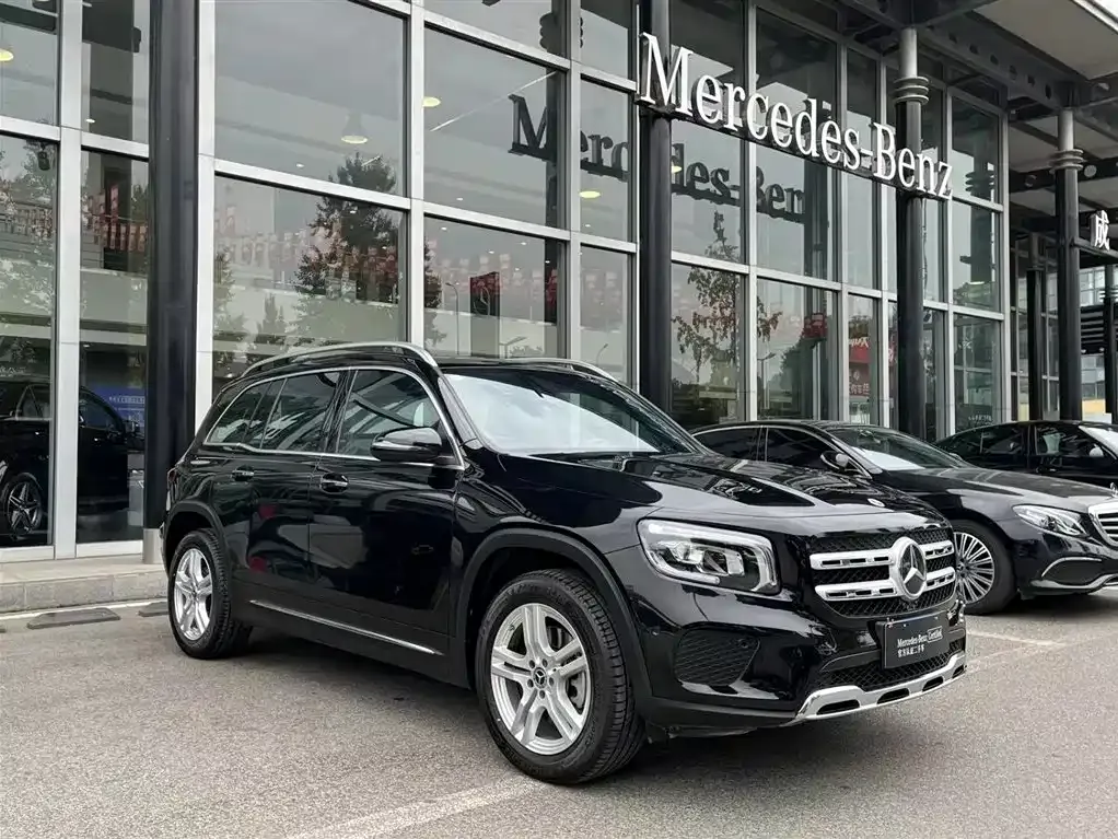 Mercedes-Benz GLB — фото 2
