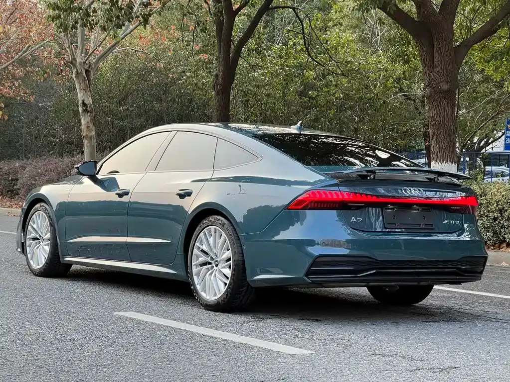 Audi A7 — фото 10