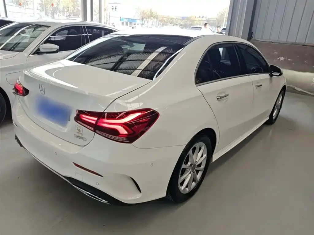 Mercedes-Benz A-Class — фото 7