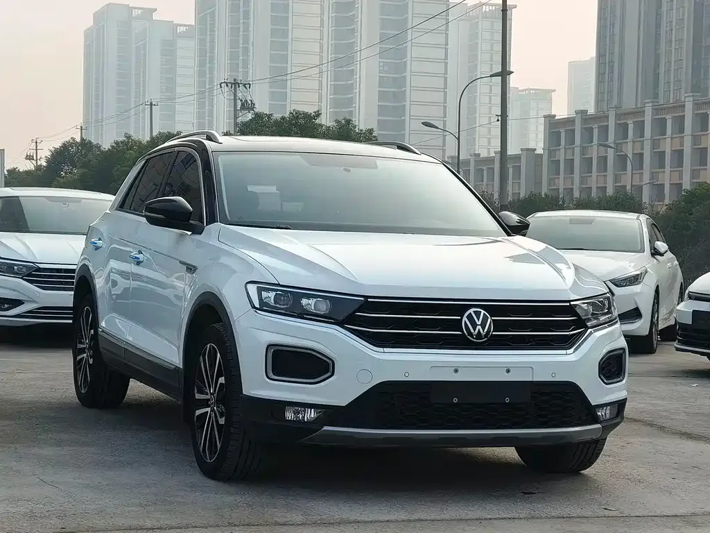 Volkswagen T-Roc — фото 4