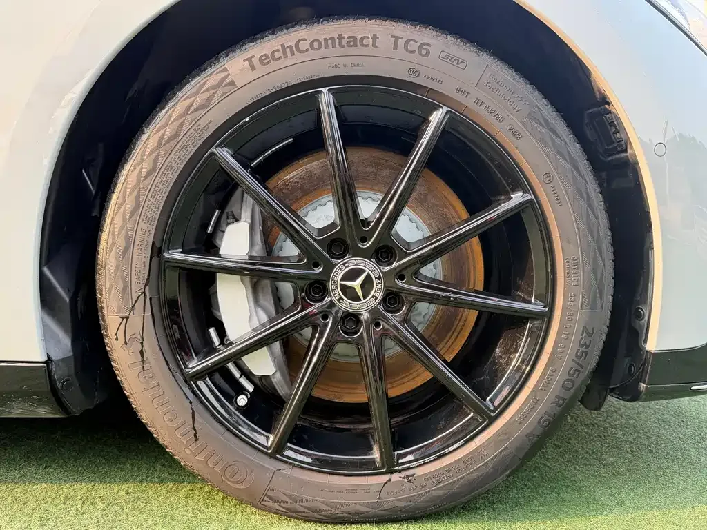 Mercedes-Benz EQE — фото 6