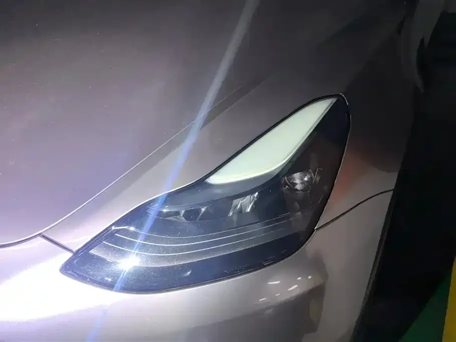 Tesla Model 3 — фото 5