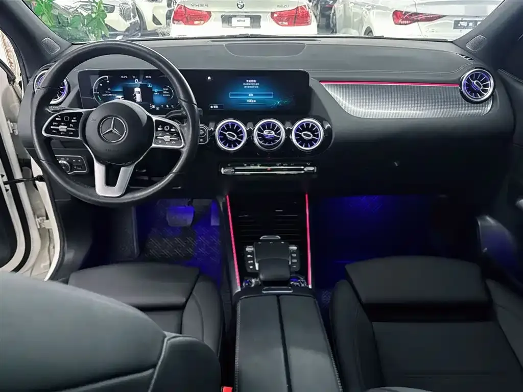 Mercedes-Benz GLA — фото 6