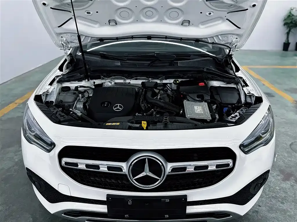 Mercedes-Benz GLA — фото 8