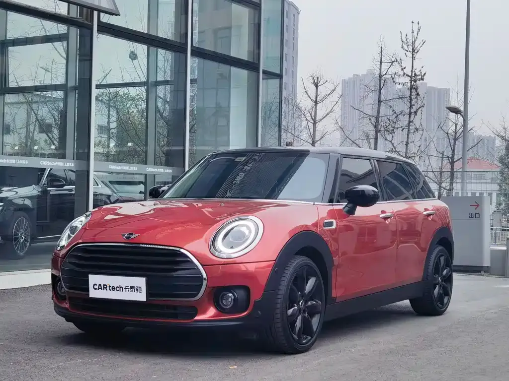 MINI Clubman — фото 1