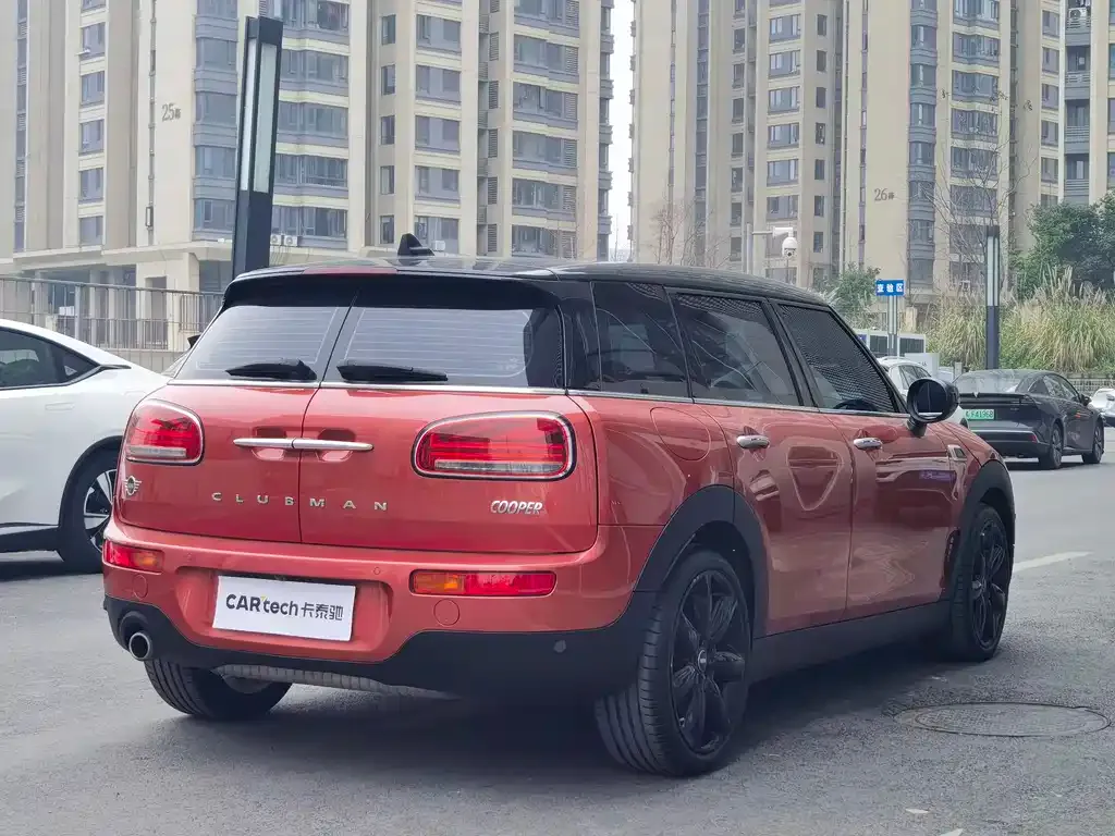 MINI Clubman — фото 3