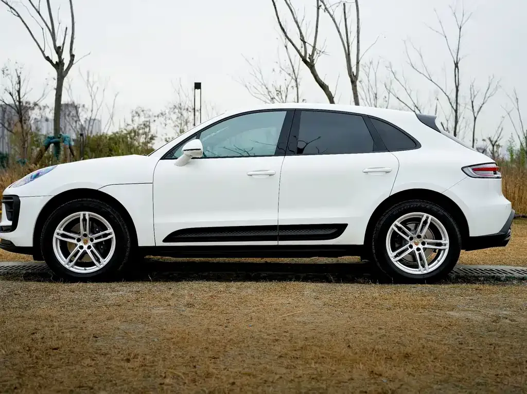 Porsche Macan — фото 10