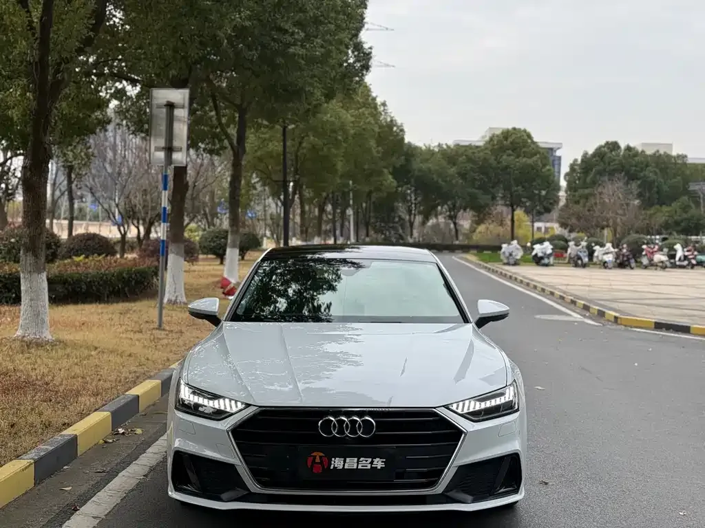 Audi A7 — фото 2
