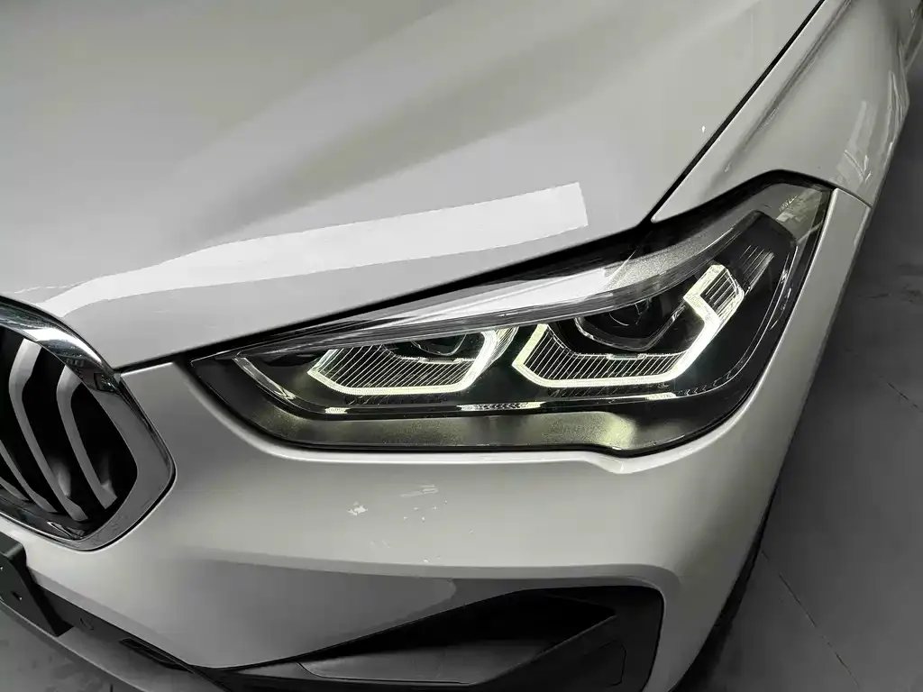 BMW X1 — фото 2