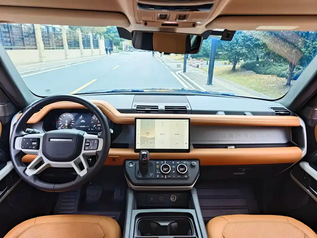 Land Rover Defender — фото 9