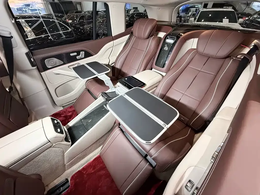 Mercedes-Benz GLS — фото 4