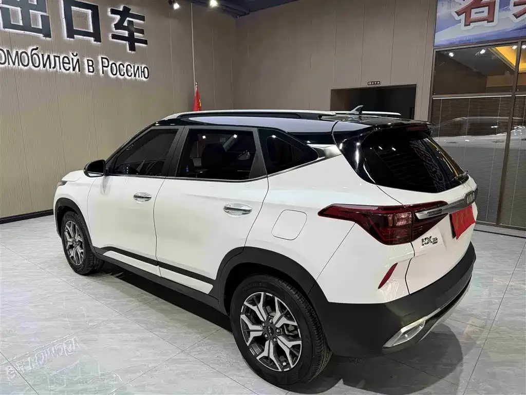 Kia KX3 — фото 10