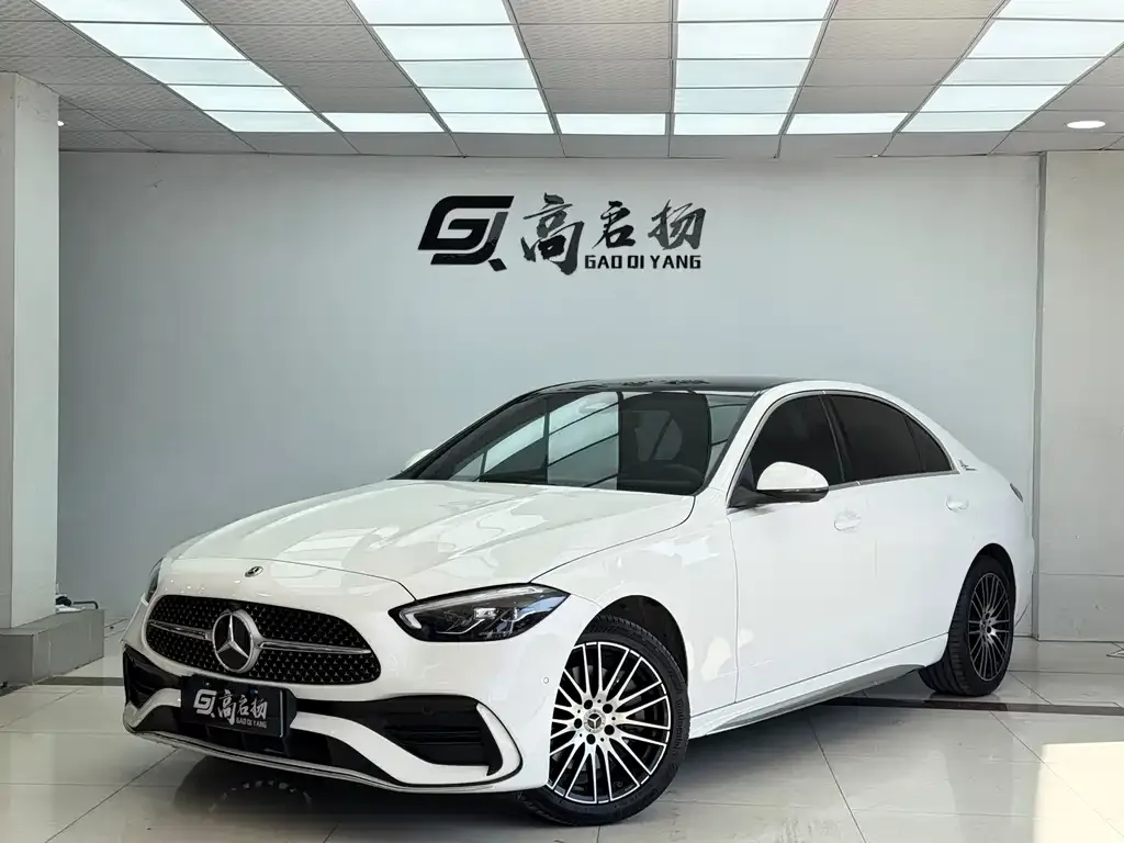 Mercedes-Benz C-Class — фото 1