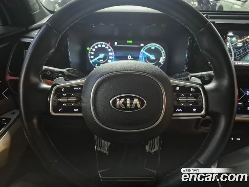 Kia Sorento — фото 8