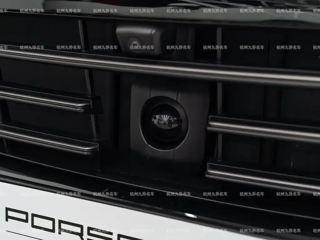 Porsche Cayenne — фото 3