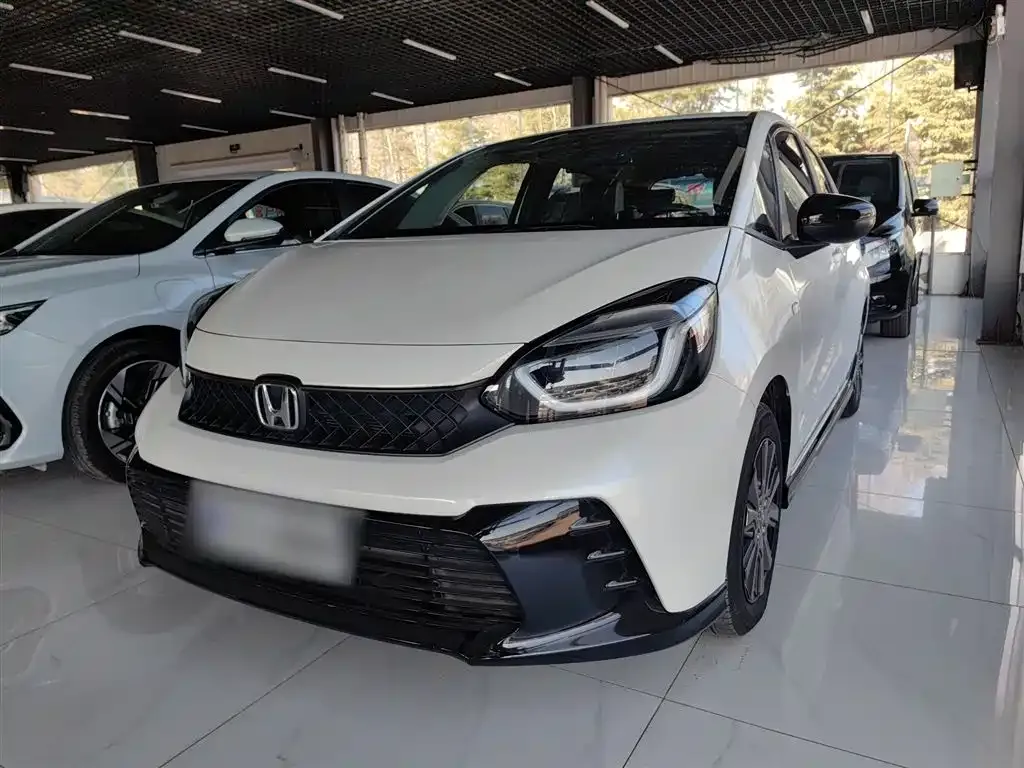 Honda Fit — фото 1