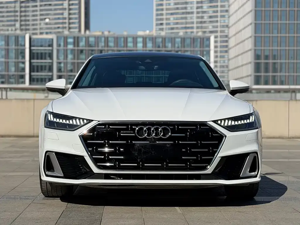 Audi A7L — фото 2