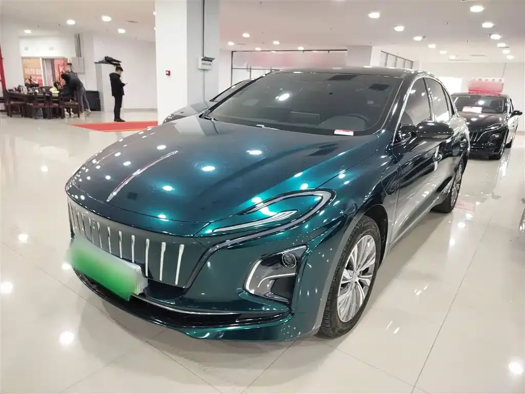 Hongqi E-QM5 — фото 2