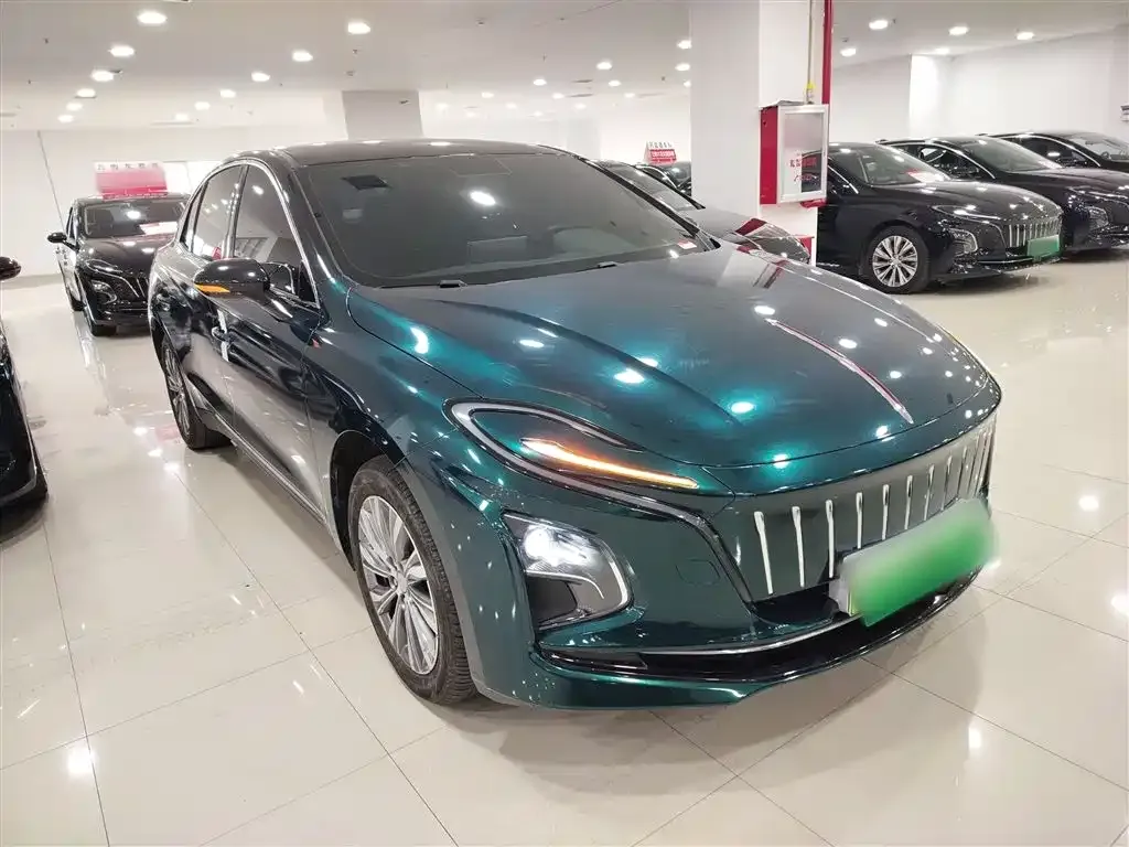 Hongqi E-QM5 — фото 4
