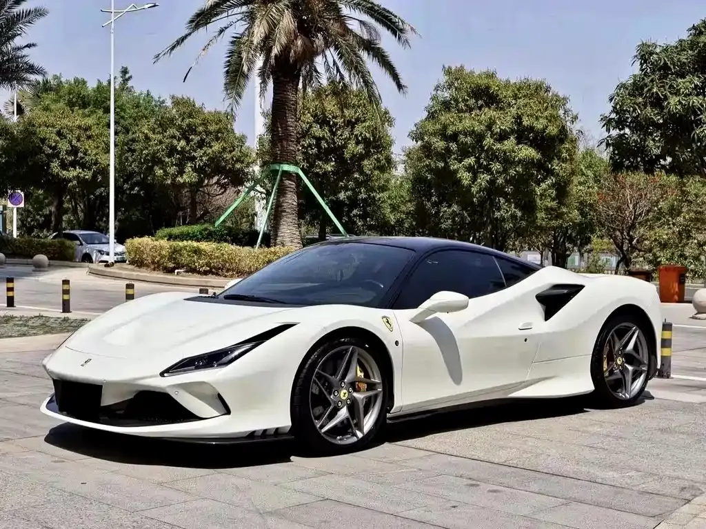 Ferrari F8 — фото 1