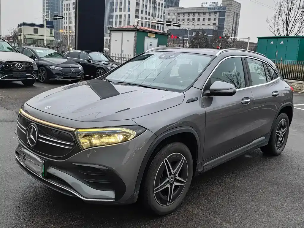 Mercedes-Benz EQA — фото 1
