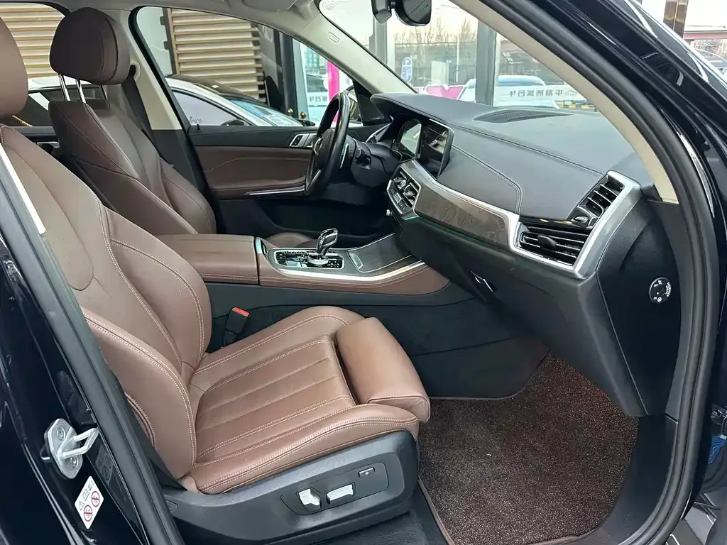 BMW X5 (Import) — фото 2