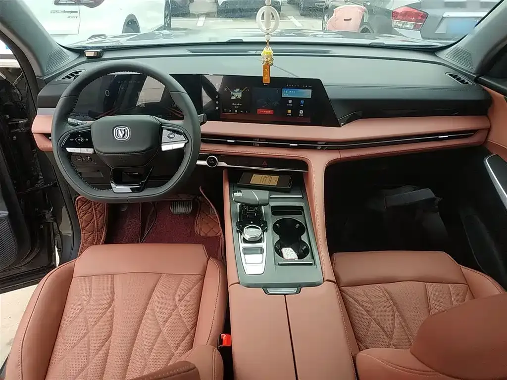 Changan CS75PLUS — фото 10