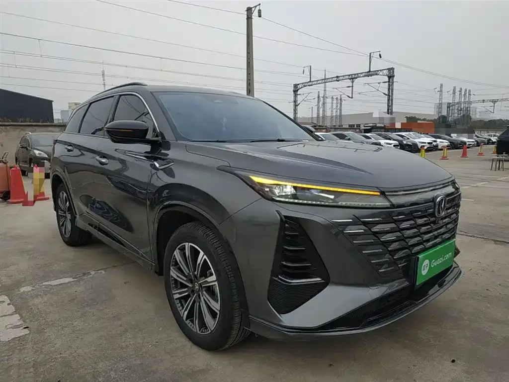 Changan CS75PLUS — фото 4