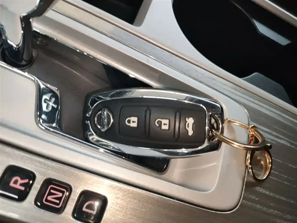 Nissan Murano — фото 2