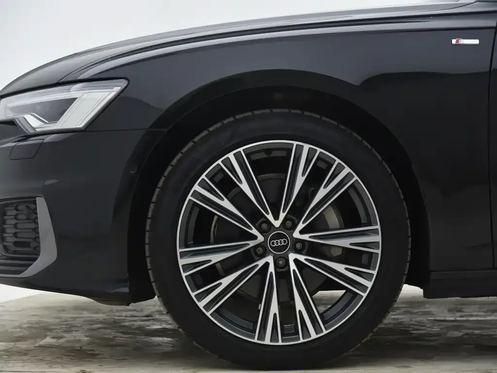 Audi A6L — фото 3